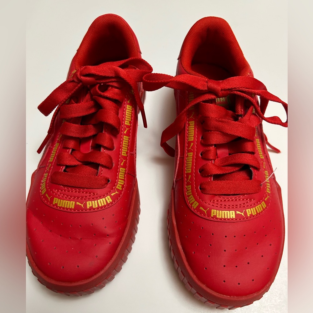 Puma NWOT Size 4.5C Sneakers